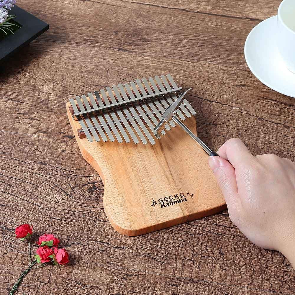 K17CAP Full Veneer Gecko Kalimba, 17 Keys Camphorwood Finger Piyano Supply Tuning Hammer ,Thumb Piano Keyboard Instruments