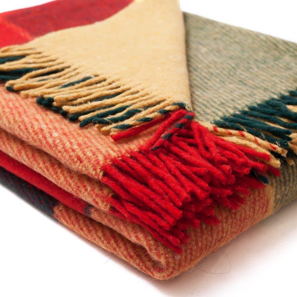 Luxury Plaid Throw Green / Red Blanket - Soft Warm Tartan Wool (Twin)