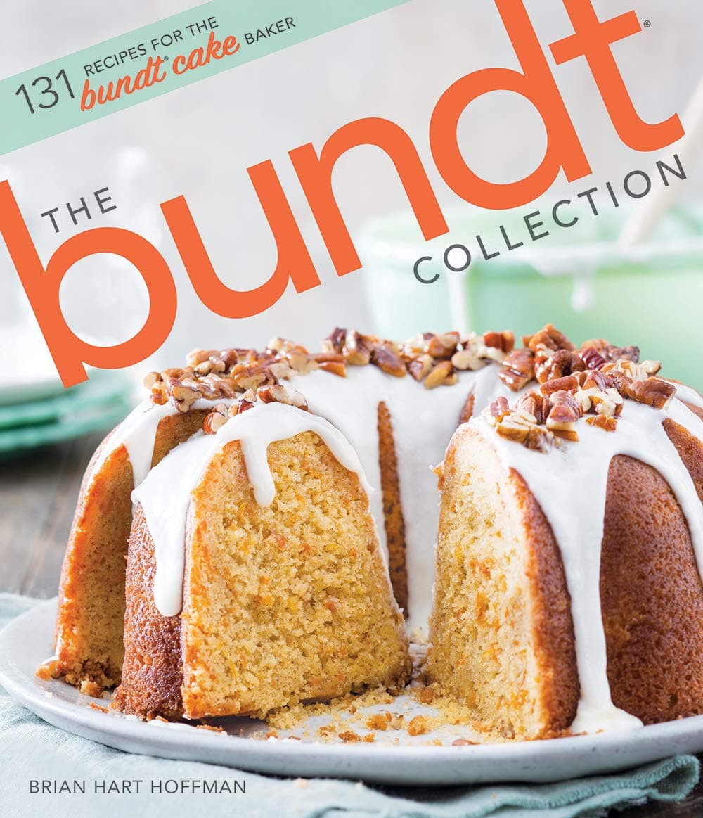 The Bundt Collection: Over 128 Recipes for the Bundt Cake Enthusiast (The Bake Feed) Hardcover – 3 Nov. 2020