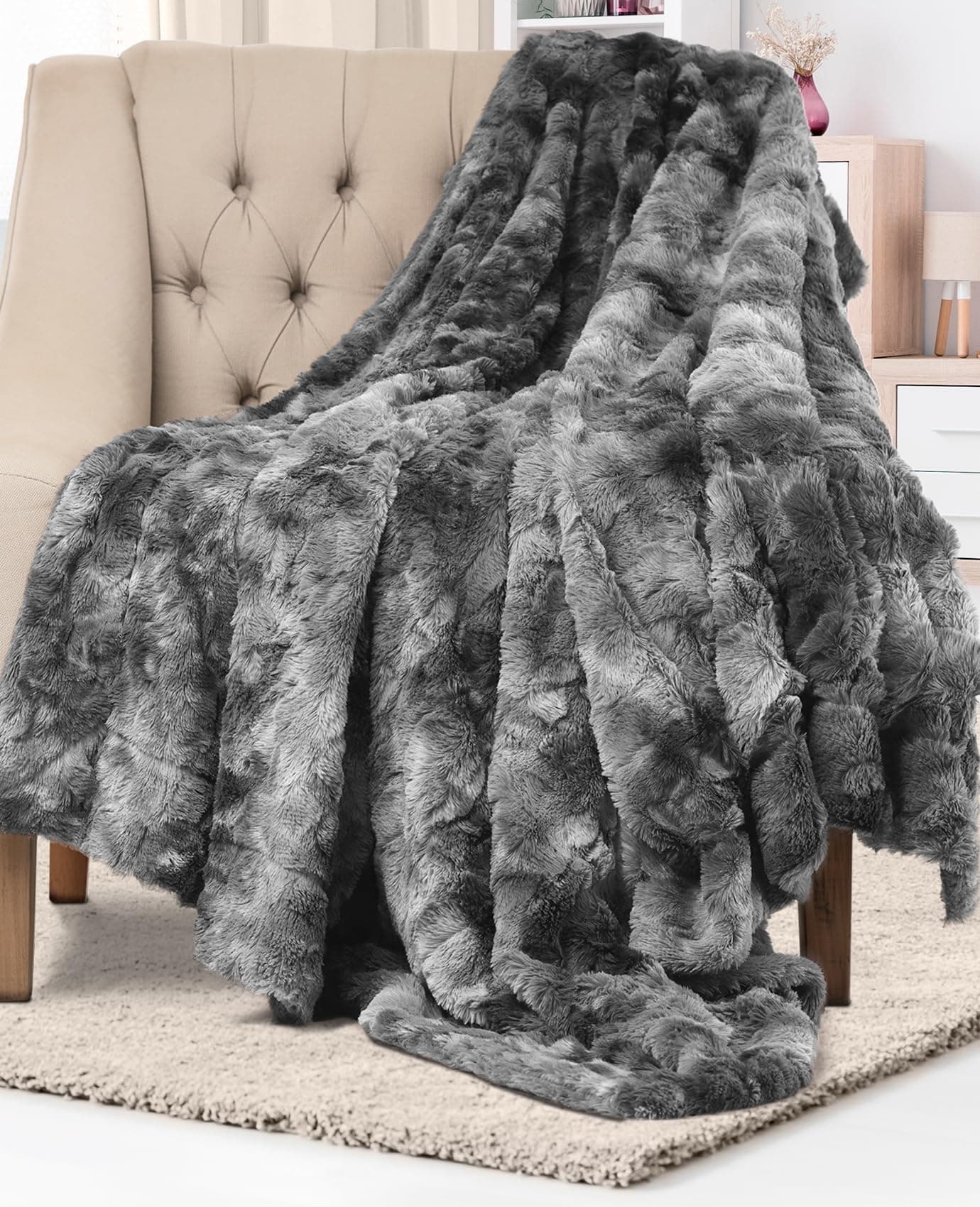 Soft & Comfortable Grey Faux Fur Throw Blanket for Couch - (50"x65") Minky & Fluffy Fall Blankets & Throws, Plush Fuzzy Cover for Bed, Sofa & Living Room - Cozy Home Decor